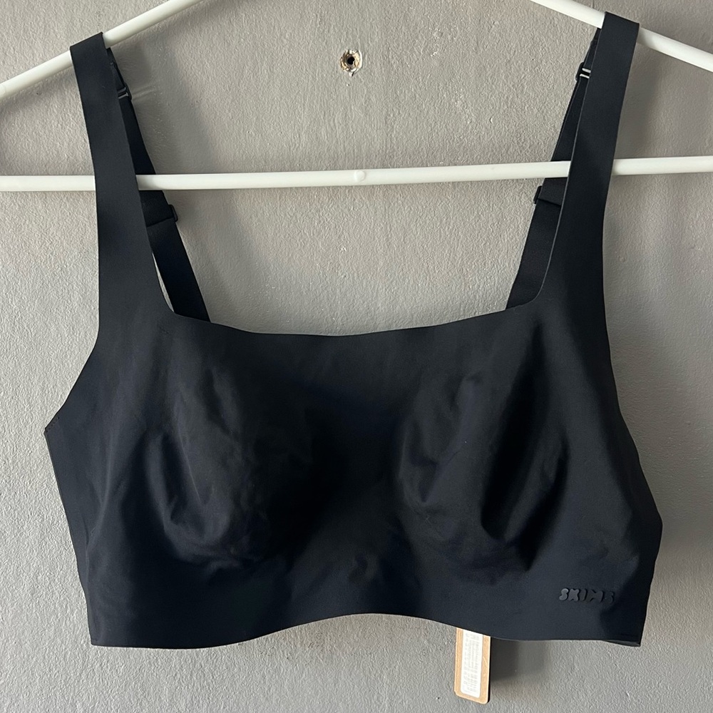 SKIMS Black Bra